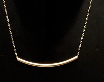Gold Tube Curve Bar Necklace