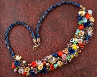 Blooming garden beadwoven necklace