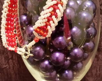 Seed Bead Loops Bracelet