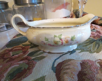 FREE SHIPPING Vintage Homer Laughlin Gravy Boat