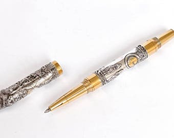 Silver Pen "Wolf" with Emerald