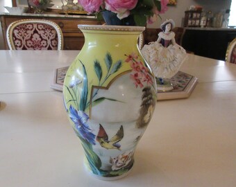 JAPAN VASE