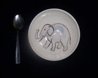 bol de céréales éléphant