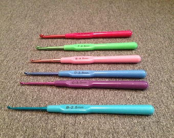 Multicolor Set 6 units crochet aluminum needles with design finish, haberdashery stitching, crochet needles, supplies crochet hooks knitting