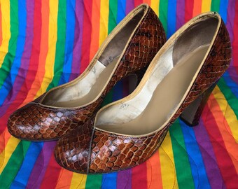 Vintage Snakeskin Mary Jane heels