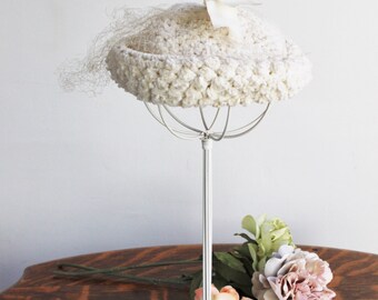 Vintage 1960s Hat with Birdcage Veil and Ribbon / 60s JW Robinson Ivory Chenille Knitted Women's Cap / Millinery / Madeline Style / Halo Hat
