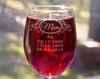 Mom's Engraved Glass with Children's Birthdates, Mothers Day Gift, Mom Birthday, New Mom, Mum Present