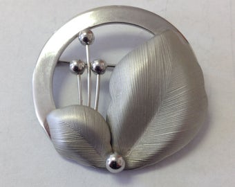 Vintage 1950s Silvertone Art Deco Modernist Style Circle Pin / Emmons Jewelers 1959 / New Old Stock In Original Case