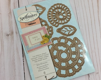 NEW - Spellbinders S5-086 Shapeabilities Bitty Blossoms Die Templates