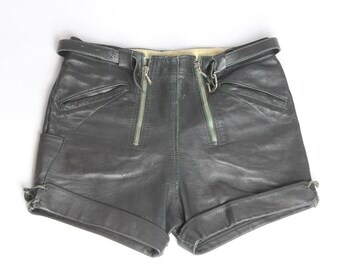 Vintage Schwarz LEDER SHORTS Reißverschlüsse Hotpants Echtleder Trachten Bayern Lederhosen Goth Metal Dark Retro Punk Alternative Grunge