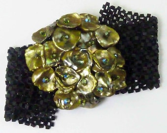 Sea Nymph's Treasure Cuff Kit - Black with Olivine Pearls