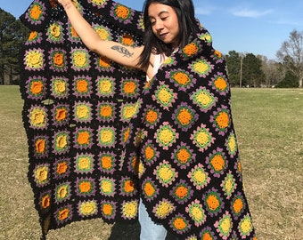 Vintage 1970’s Retro Crocheted Granny Square Afghan Blanket Throw