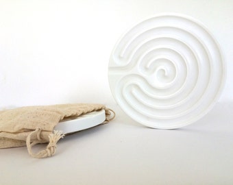 Finger Labyrinth to Pray Focus Meditate or Relax