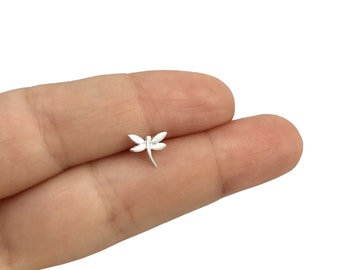 SINGLE Dragonfly stud earring in Sterling Silver , Dainty stud, Dragonfly earring, Dragonfly earring,Single stud, Cartilage studs