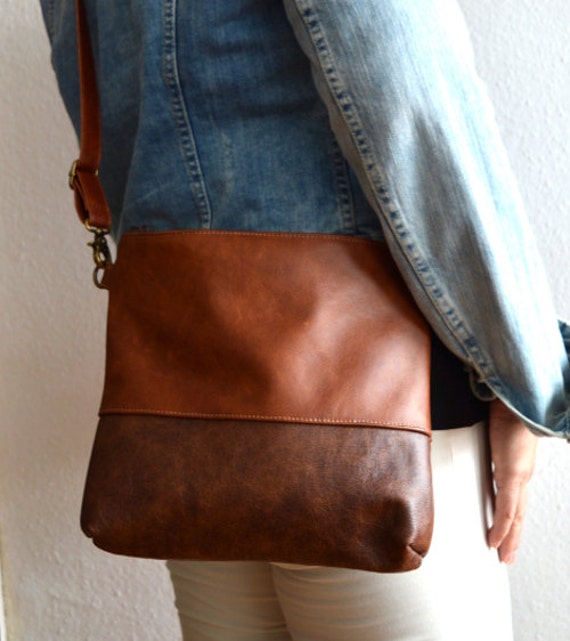 Leather crossbody bag Medium brown distressed leather purse