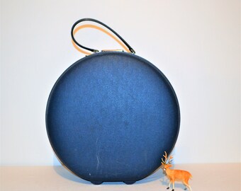 Vintage Round Suitcase with Key