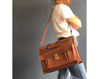 1970's Leather Attache' Messenger Bag | Briefcase