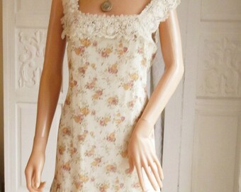 Vintage 1970S Dress Cream Dress Pastel Floral Dress Roses Mini dress Summer Dress GUIPURE Lace A1015