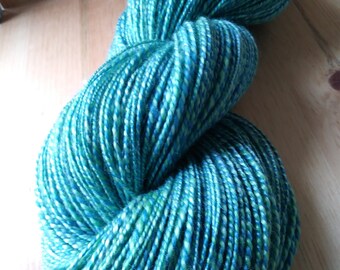 100% Stretched Merino Blue-Green Hand-dyed Handspun (Optim)