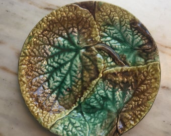 English Majolica Begonia Plate