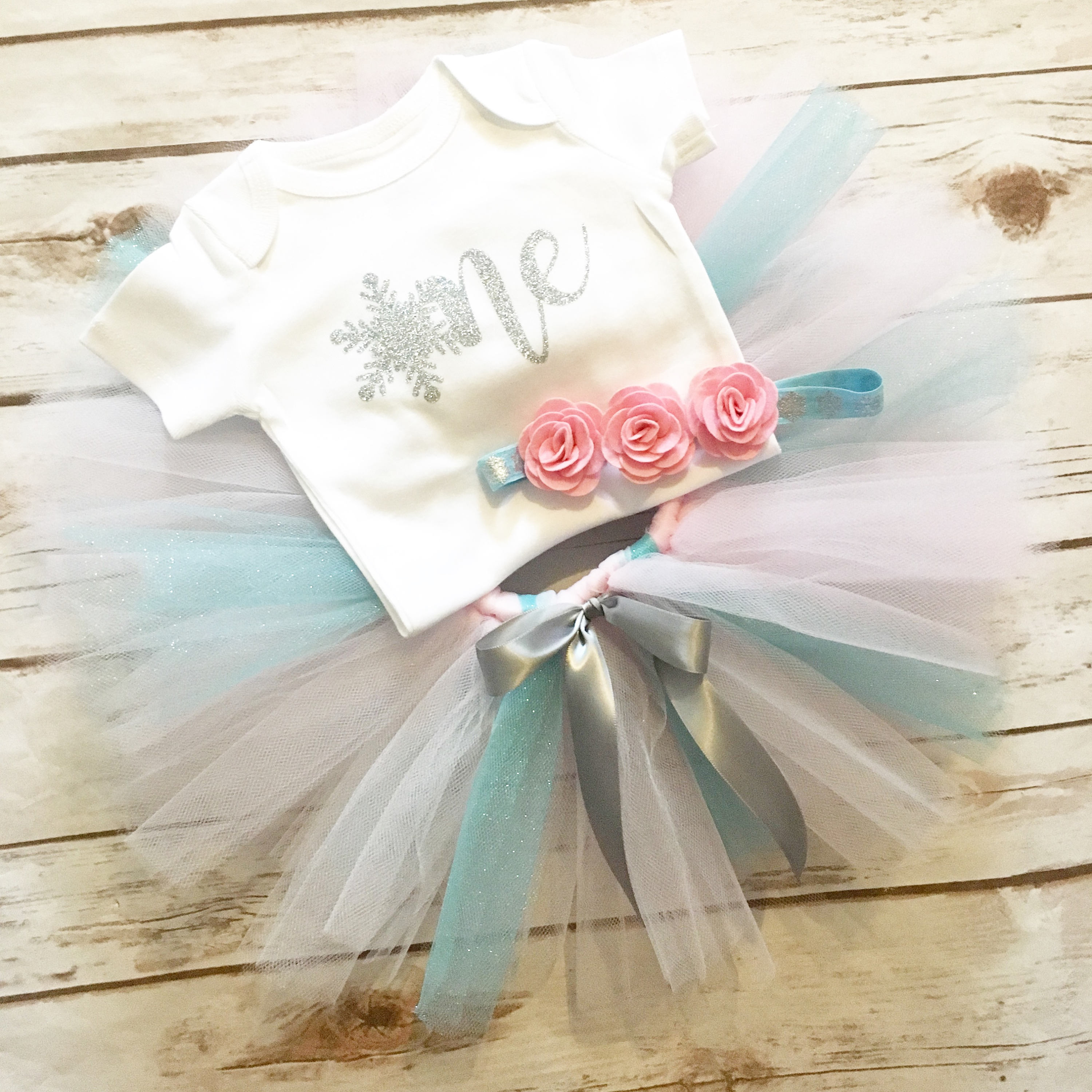 cute birthday outfits in the winter