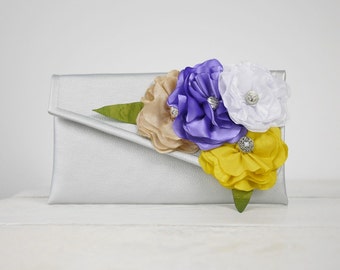 Bridesmaid bouquet alternative | bouquet clutch in custom colors