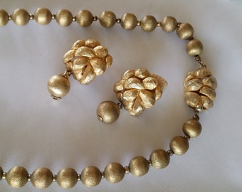 Vintage Castlecliff Gold Metal bead Necklace & Earrings