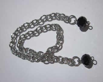 silver metal chain with glass (B29)