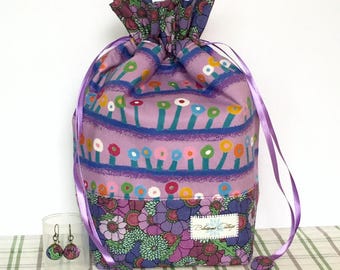 Project bag, drawstrings bag, pouch, cotton bag, yarn bowl for small projects like socks, scarf, mittens. Free 2 stitch markers