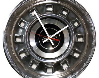 1967 Chevrolet Impala Hub Cap Clock - Chevy Classic Car Hubcap - Retro Car Part