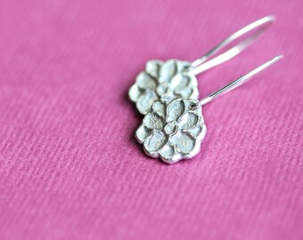 flower earrings, silver fleur earrings, simple petite jewellery, petite fleur