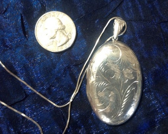 Vintage Sterling Locket with Sterling Chain
