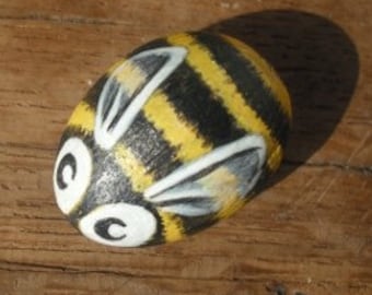 Bee Cute Handpainted Magnet rock painting handpainted stone miniature painted rock