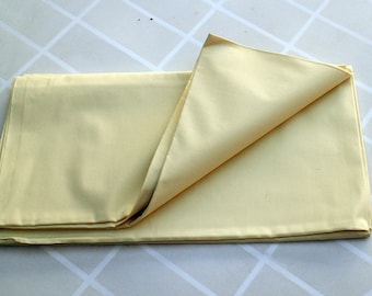 Vintage Piece of bed sheet fabric - Bedsheet fabric - Yellow Heavy cotton - 1950s