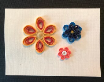 Quilled blooming flowers card