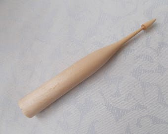 Lightweight dealgan, lace spindle. Scottish drop spindle. Unique hardwood spinning tool, laceweight spindle, fine yarn spindle, nostepinne