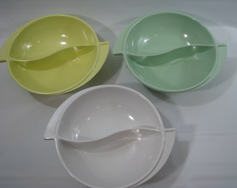 CHOICE Vintage Boonton Melmac Divided Bowl White Pastel Yellow Mint Green 605-10