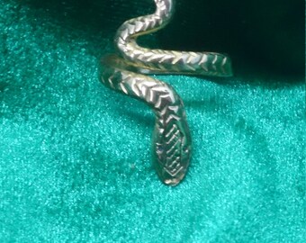 Snake ring, serpent ring, viking ring, viking jewelry, brass ring, goth jewelry, goth ring, pagan ring, pagan jewelry