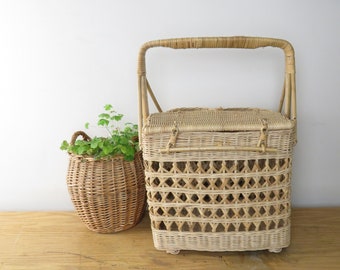 Vintage Wicker Picnic Wine Basket