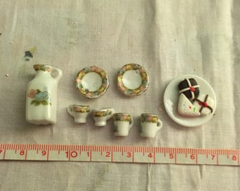 Miniature Tea Set 4