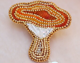 Pine couture, Handembroidered "Chanterelle" mushroom brooch with beads and sequins stitch we gilded leather