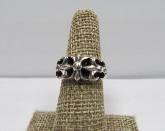 Vintage 925 Silver Fleurdelei Ring W #305