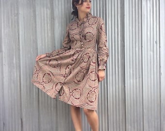 1970's Vintage Dress - Paisley and Ruffle Collar Dress with Puff Sleeves - Hippy Chic Style