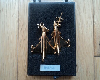 Clivedon Collection Aeroplane earring, in box, "RAFALE"