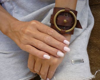 Leather Bracelet for women, Cuff Bracelet, Women's Leather Bracelet, Circle bracelet, Brown leather bracelet, for her