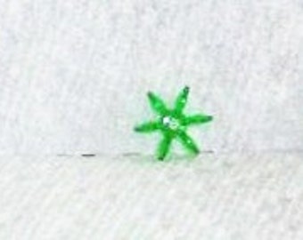 Bright Green Starflake Bead, Green Paddlewheel Bead, Green Starburst Bead, 10mm, Vintage Plastic Beads, Quantity of 575