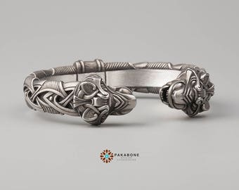 Viking Bracelet With Wolf's Head Scandinavian Arm Ring Viking Jewelry Pewter 000-923