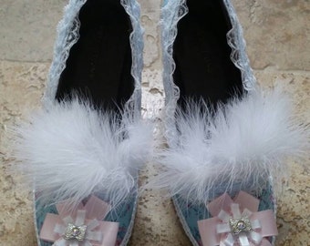Gorgeous pink and blue pumps. Inspired by Marie Antoinette. Size 6 women's.