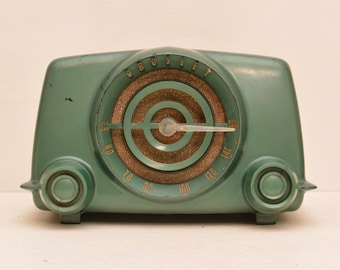 1950s Crosley 11-102U Dark Green Bullseye Dash Board Tube Radio Bakelite Mid Century; Free Shipping