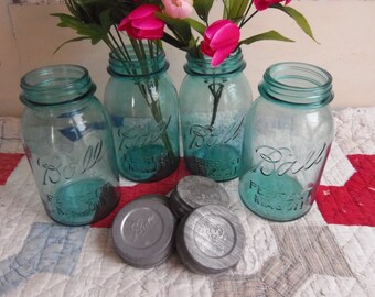 4 Vintage Aqua Blue Quart Sized Ball Perfect Mason Jars with Zinc Lids